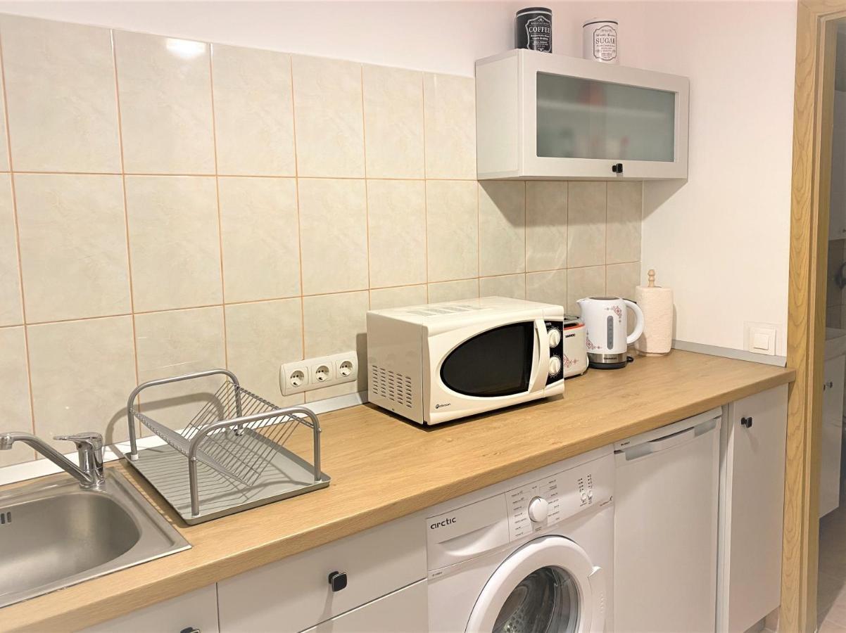 The Old Town Nest Apartment Brasov Bagian luar foto