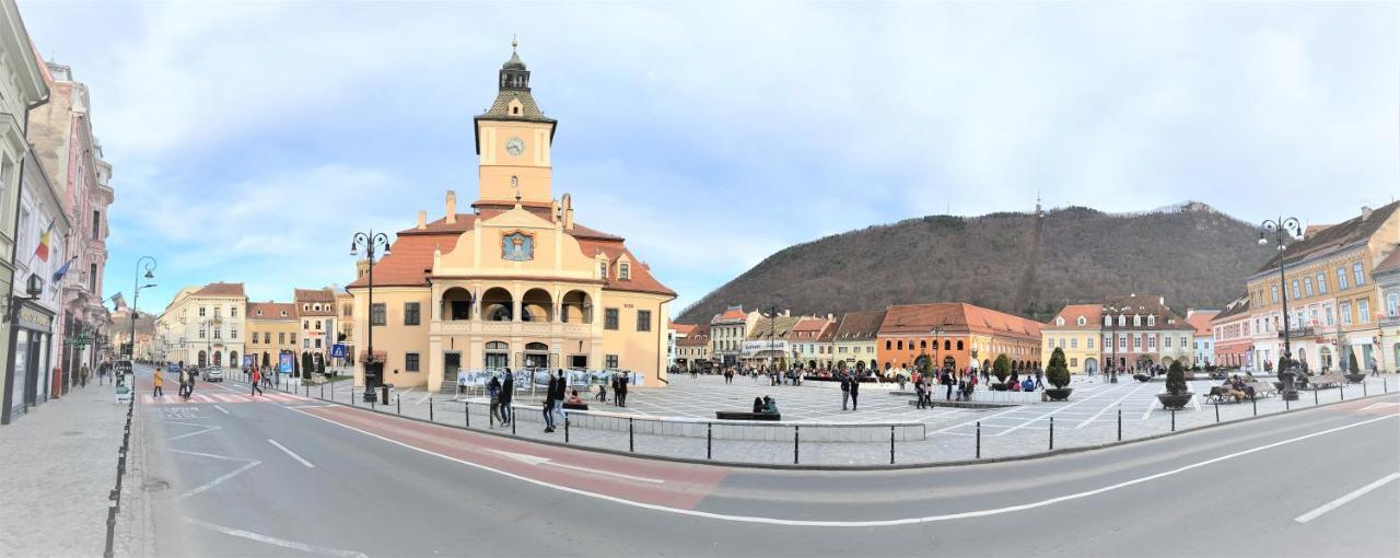 The Old Town Nest Apartment Brasov Bagian luar foto